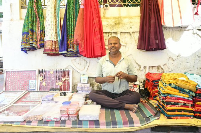 Sihora - Government schemes provided support, Satendra Soni restarts his business