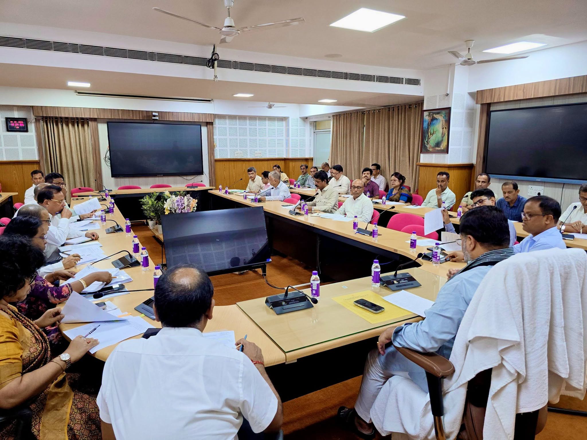 Cabinet meeting on government driver vacancies